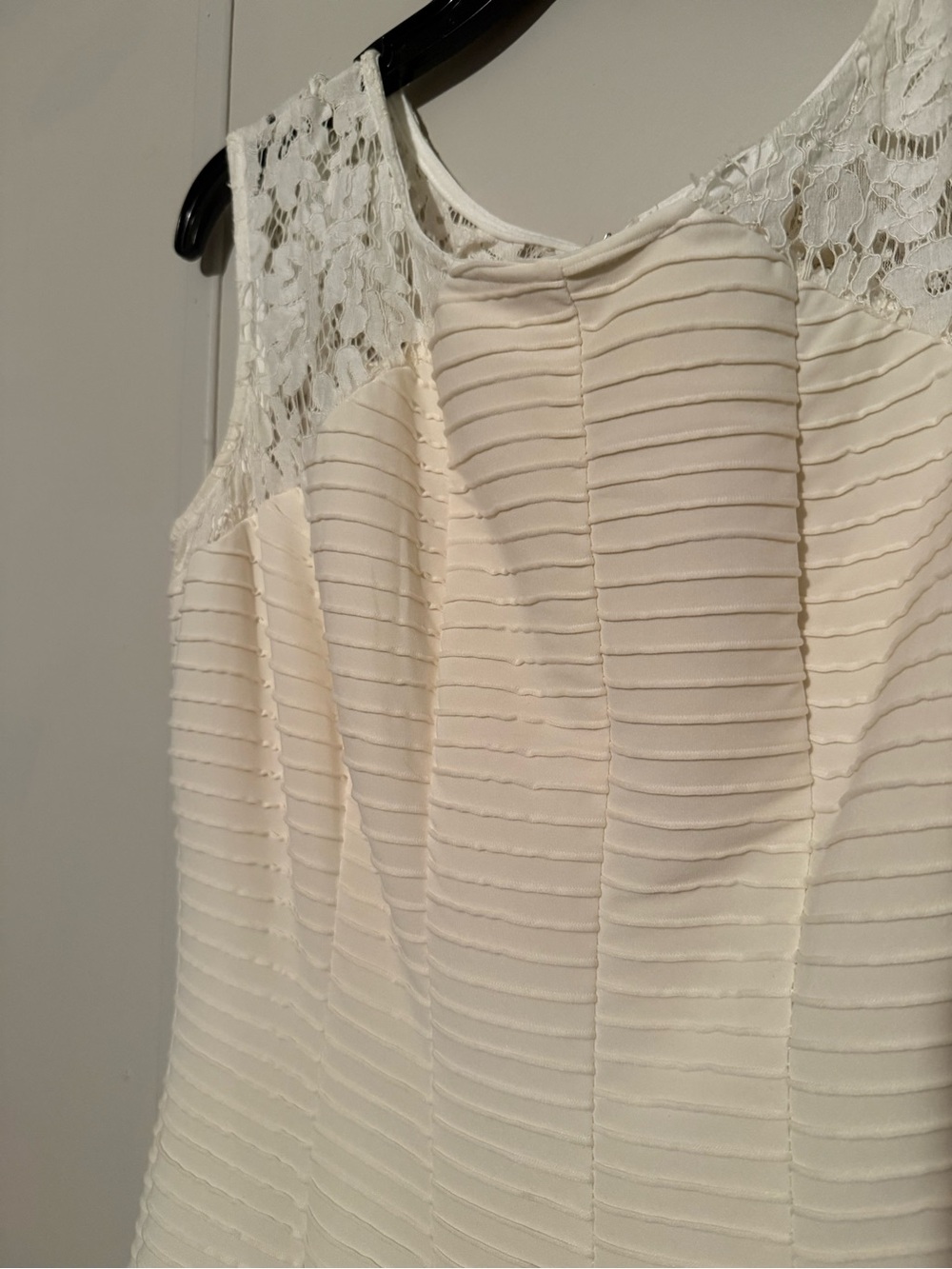 Danny & Nicole Sleeveless Lace Yoke Midi Dress in Ivory Cream